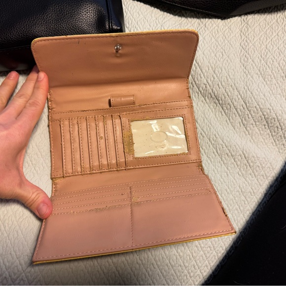 Handbag Bundle!! 👜 - Picture 9 of 16